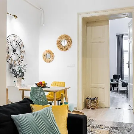 Mlynska Center With Private Parking Apartament Koszyce