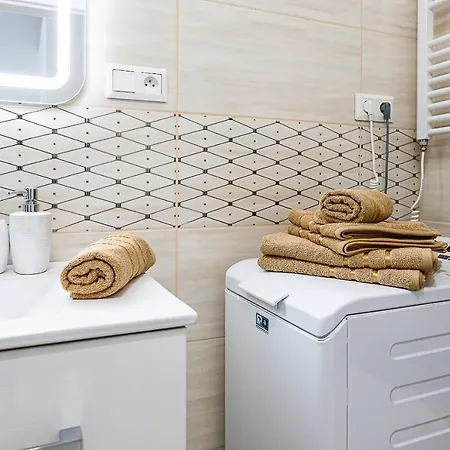 Mlynska Center With Private Parking Apartament