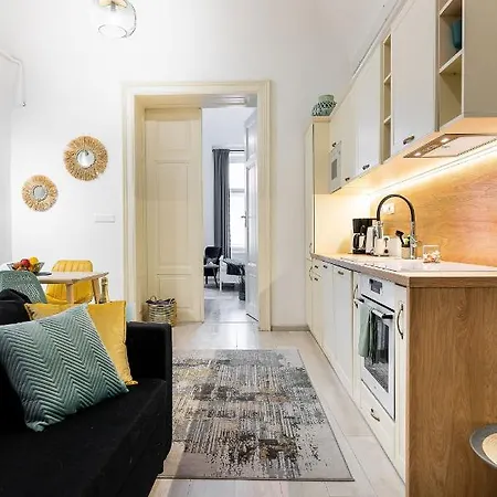 Mlynska Center With Private Parking * Koszyce