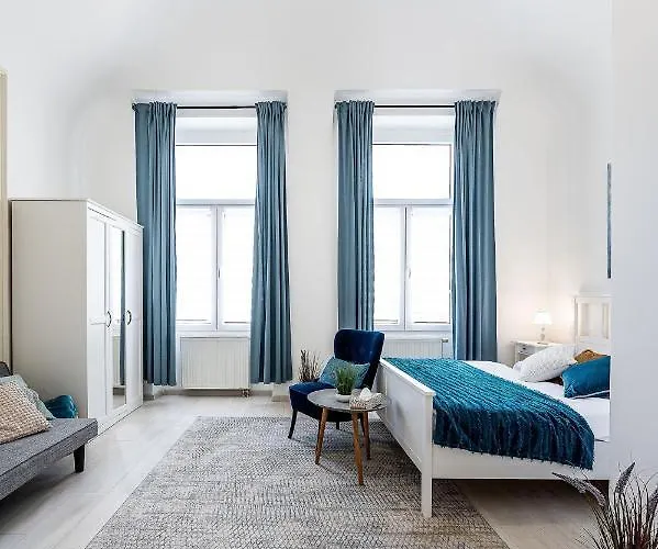 Mlynska Center With Private Parking דירה